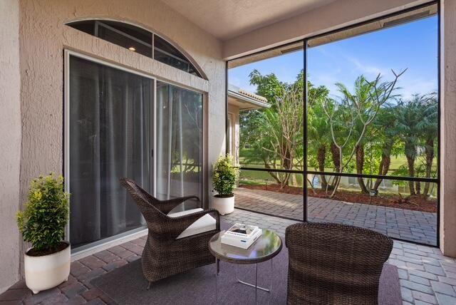 For Sale: $499,900 (3 beds, 3 baths, 2447 Square Feet)