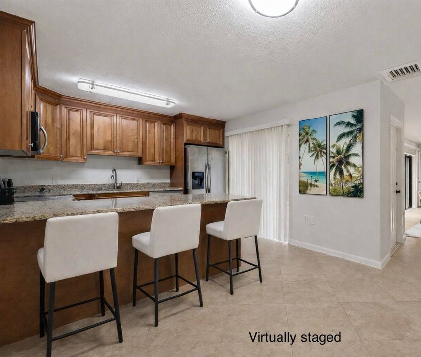 En Venta: $439,000 (3 camas, 2 baños, 1596 Pies cuadrados)