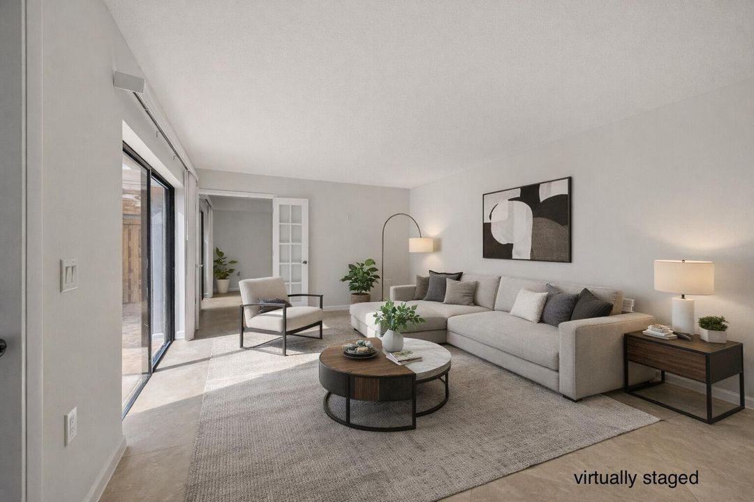 En Venta: $439,000 (3 camas, 2 baños, 1596 Pies cuadrados)