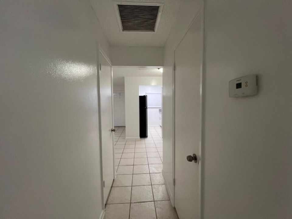 For Rent: $1,825 (2 beds, 1 baths, 690 Square Feet)