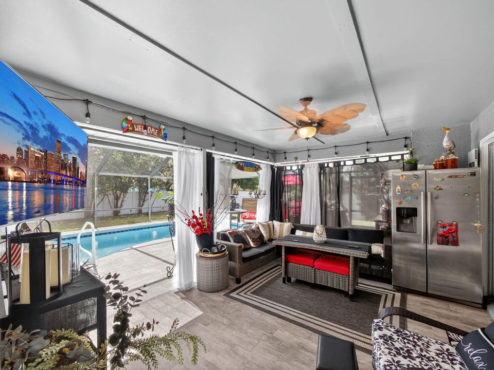 На продажу: $424,995 (3 спален, 2 ванн, 1665 Квадратных фут)