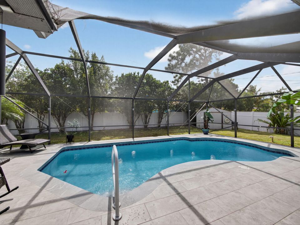 На продажу: $424,995 (3 спален, 2 ванн, 1665 Квадратных фут)