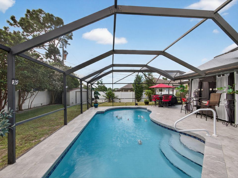 На продажу: $424,995 (3 спален, 2 ванн, 1665 Квадратных фут)