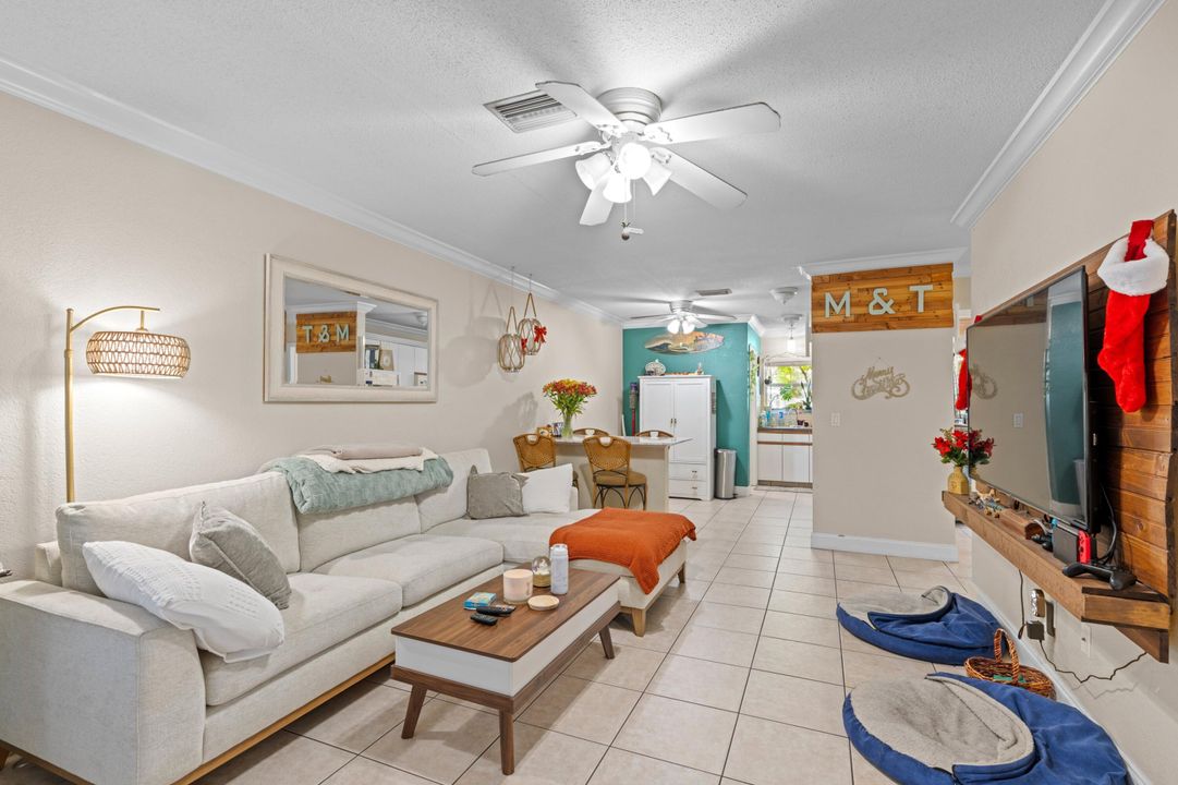 На продажу: $675,000 (0 спален, 0 ванн, 1930 Квадратных фут)