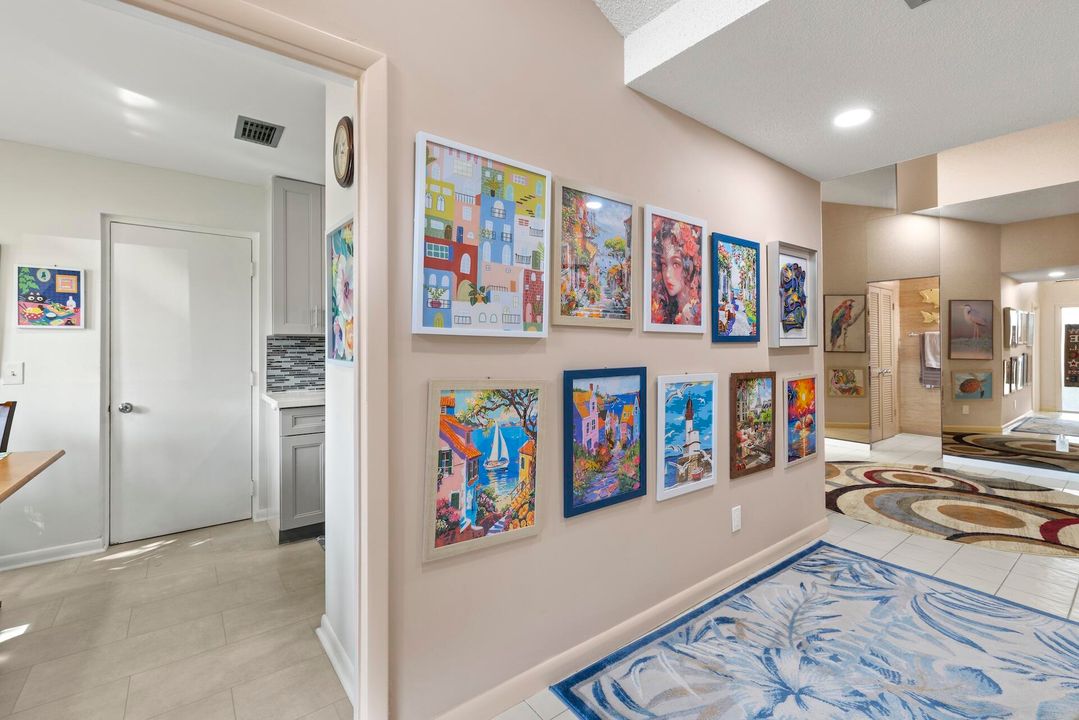 For Sale: $329,900 (2 beds, 2 baths, 2036 Square Feet)