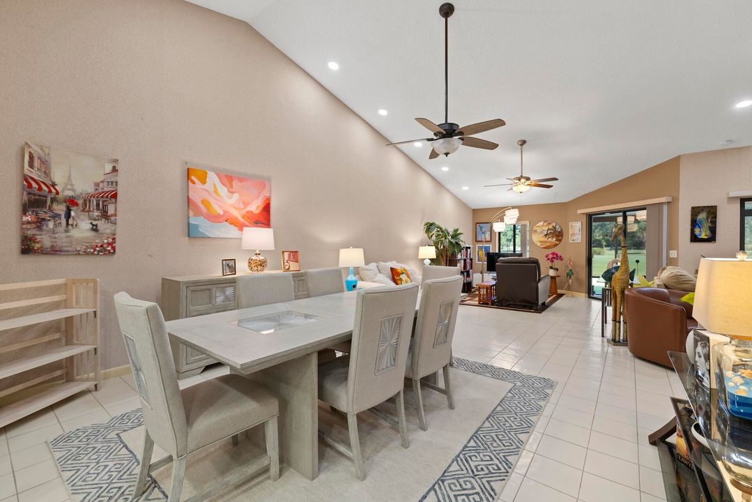 For Sale: $329,900 (2 beds, 2 baths, 2036 Square Feet)