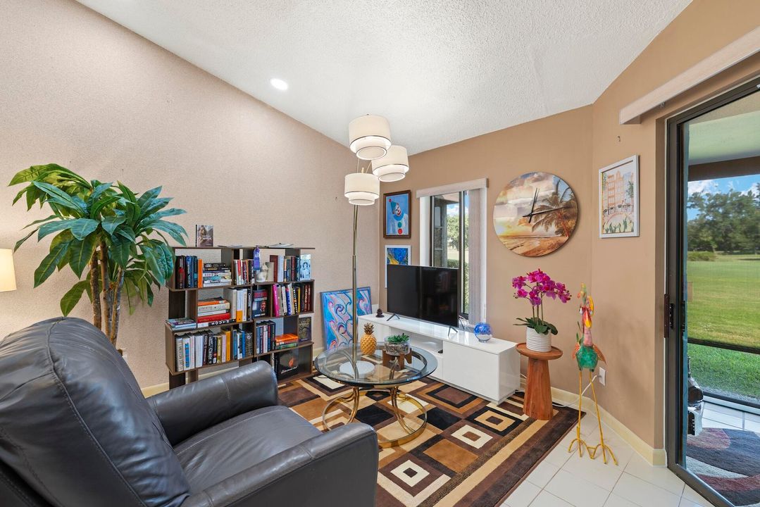 For Sale: $329,900 (2 beds, 2 baths, 2036 Square Feet)