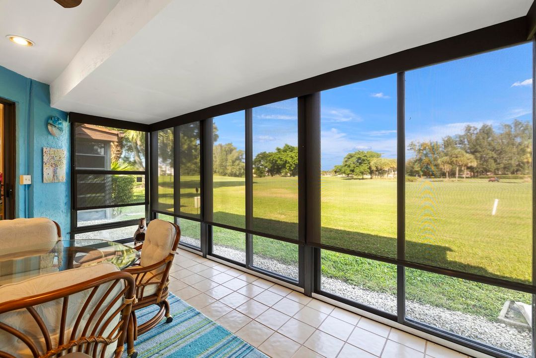 For Sale: $329,900 (2 beds, 2 baths, 2036 Square Feet)