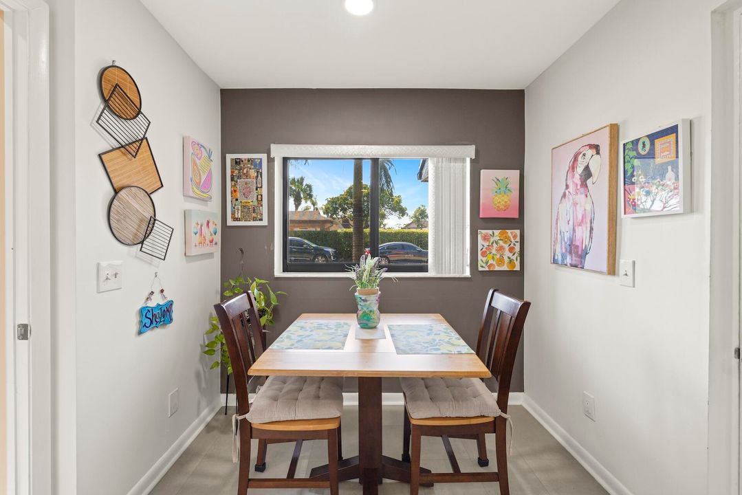 For Sale: $329,900 (2 beds, 2 baths, 2036 Square Feet)