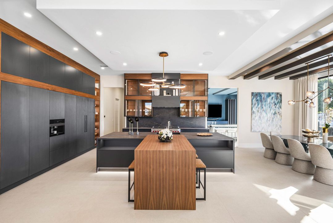 待售: $6,499,000 (5 贝兹, 6 浴室, 5166 平方英尺)