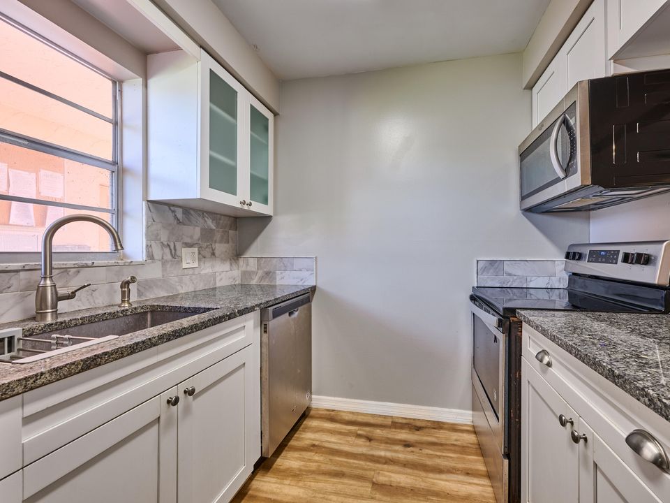 En Venta: $143,000 (2 camas, 2 baños, 1088 Pies cuadrados)