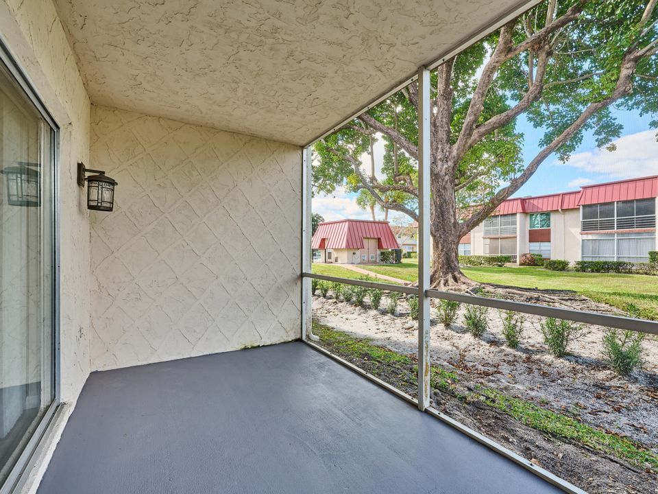 En Venta: $143,000 (2 camas, 2 baños, 1088 Pies cuadrados)