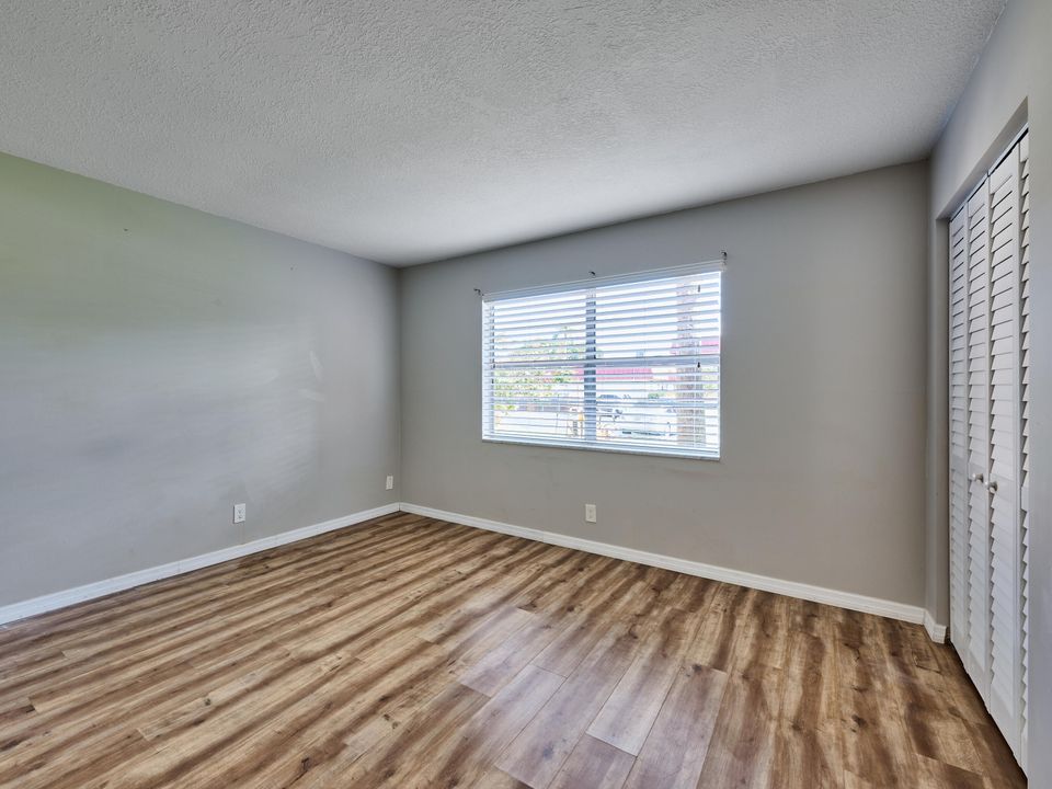 En Venta: $143,000 (2 camas, 2 baños, 1088 Pies cuadrados)