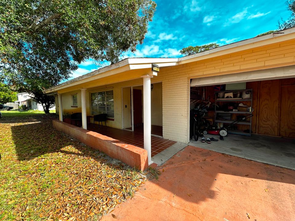 На продажу: $219,995 (3 спален, 2 ванн, 1830 Квадратных фут)