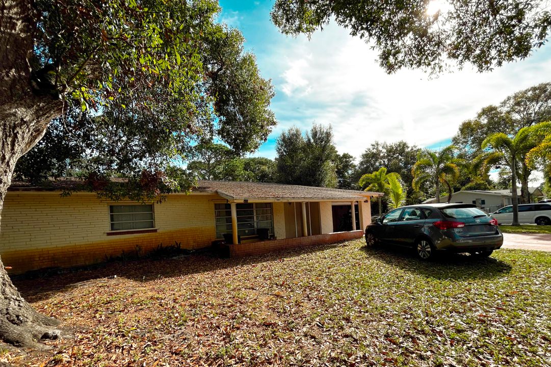 На продажу: $219,995 (3 спален, 2 ванн, 1830 Квадратных фут)