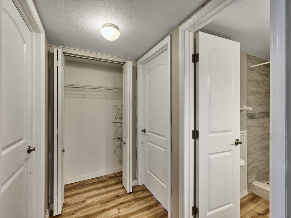 En Venta: $143,000 (2 camas, 2 baños, 1088 Pies cuadrados)