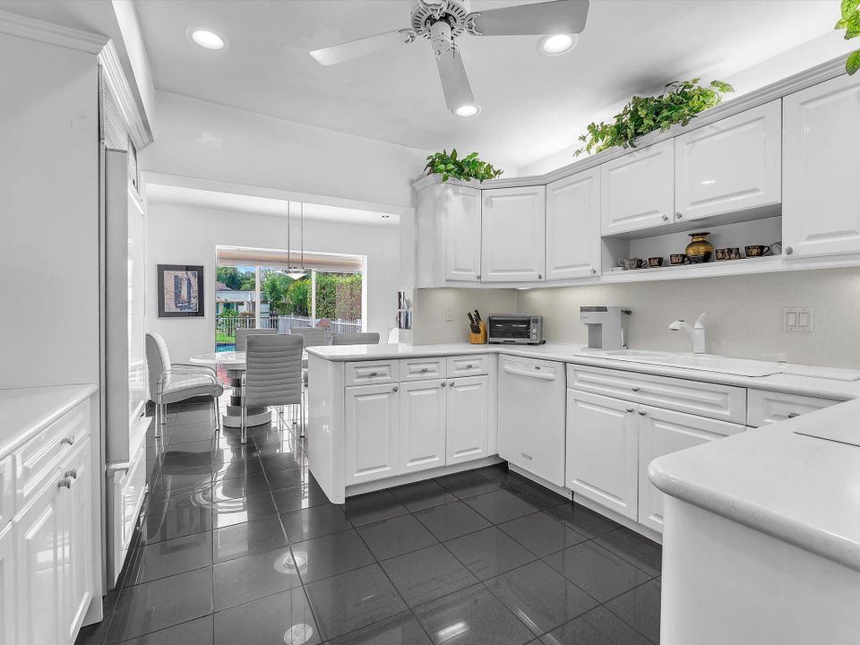 待售: $625,000 (3 贝兹, 2 浴室, 3318 平方英尺)