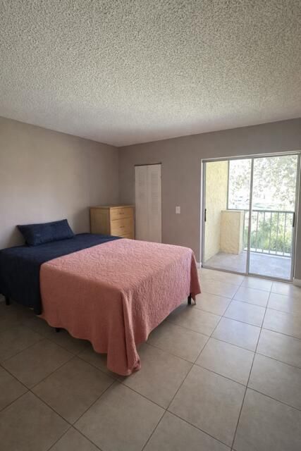 На продажу: $199,000 (2 спален, 2 ванн, 921 Квадратных фут)