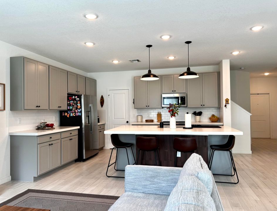 В аренду: $2,800 (3 спален, 2 ванн, 1966 Квадратных фут)