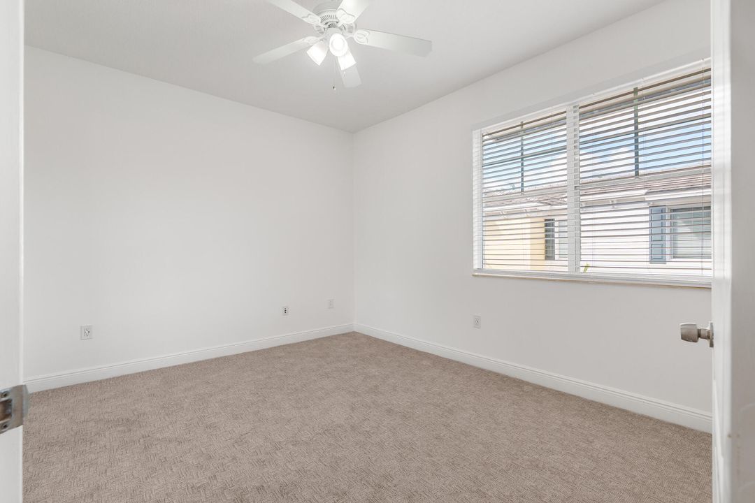 For Sale: $587,000 (3 beds, 3 baths, 1957 Square Feet)