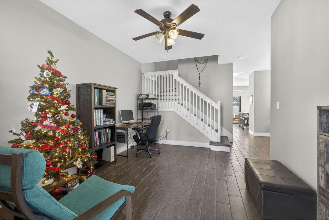 En Venta: $470,000 (3 camas, 2 baños, 1635 Pies cuadrados)