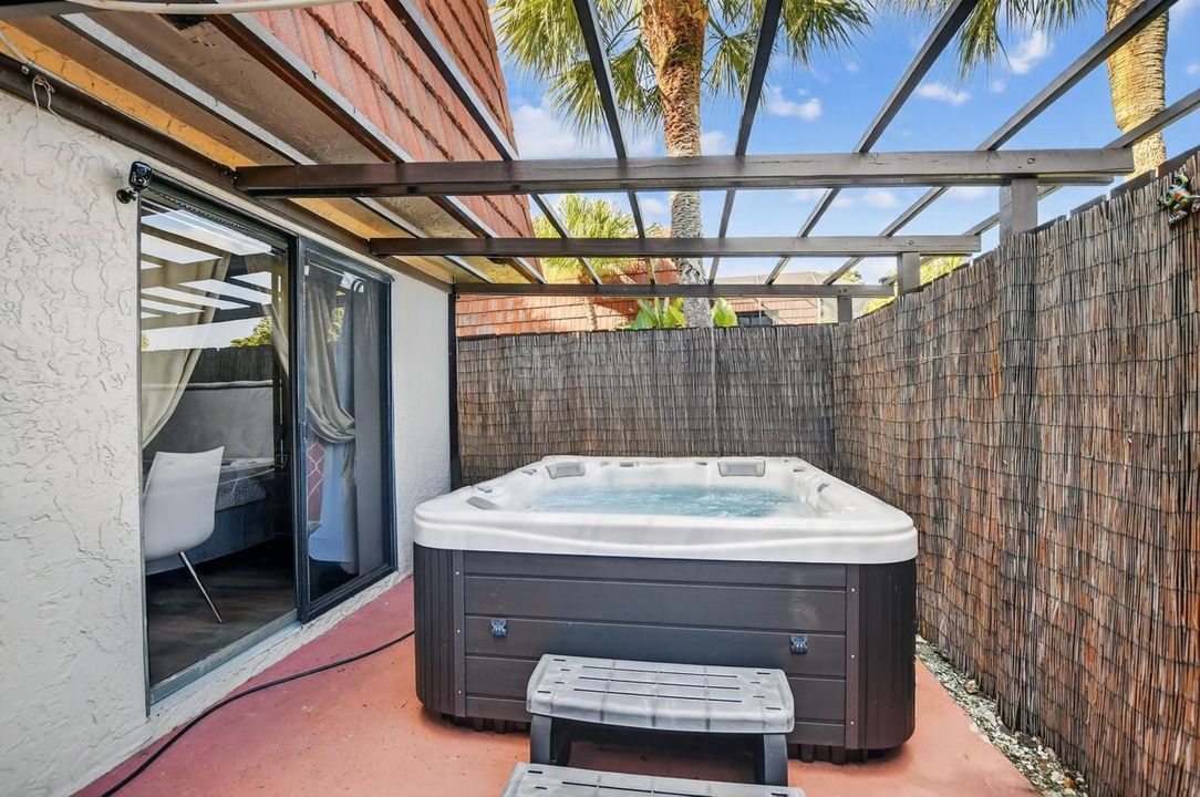 For Sale: $430,000 (3 beds, 2 baths, 1598 Square Feet)