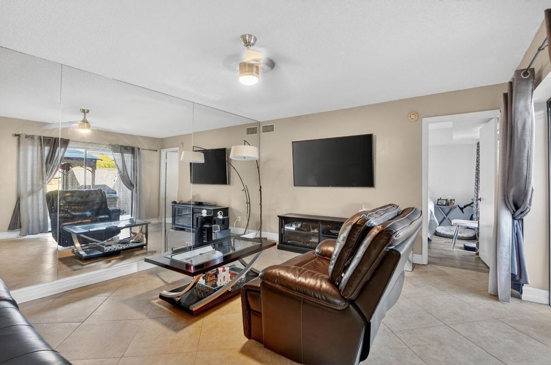 For Sale: $430,000 (3 beds, 2 baths, 1598 Square Feet)