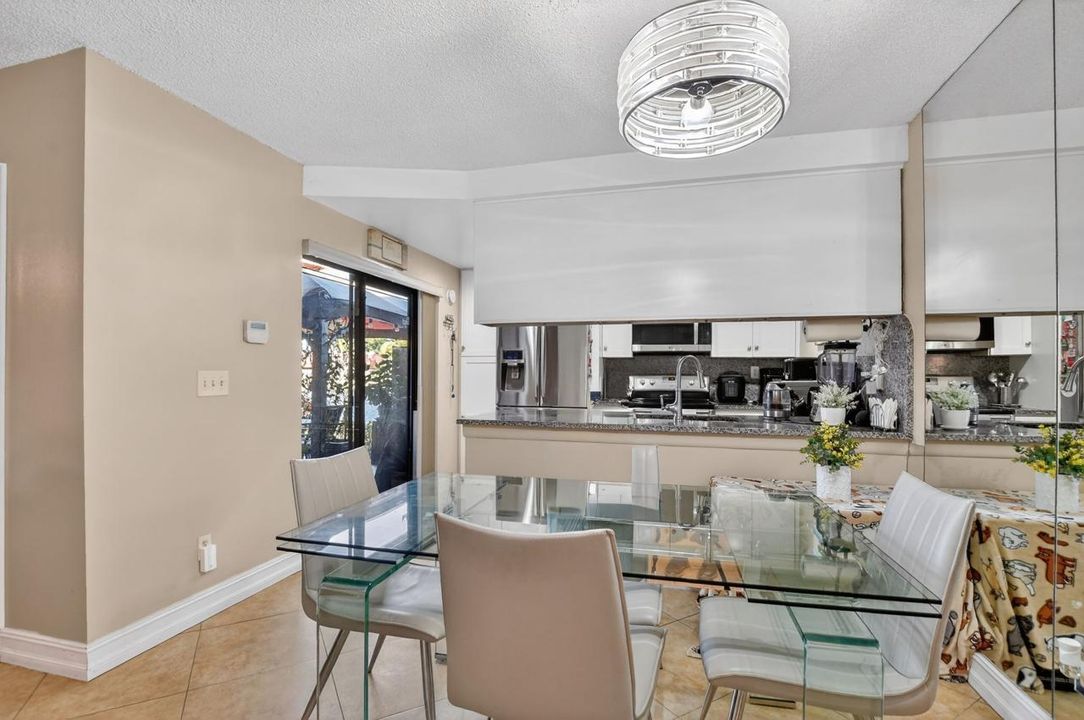 For Sale: $430,000 (3 beds, 2 baths, 1598 Square Feet)