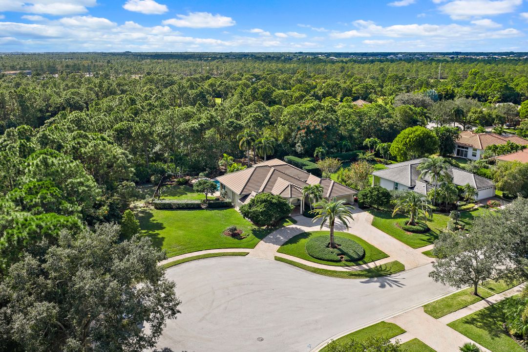 En Venta: $925,000 (5 camas, 3 baños, 2824 Pies cuadrados)