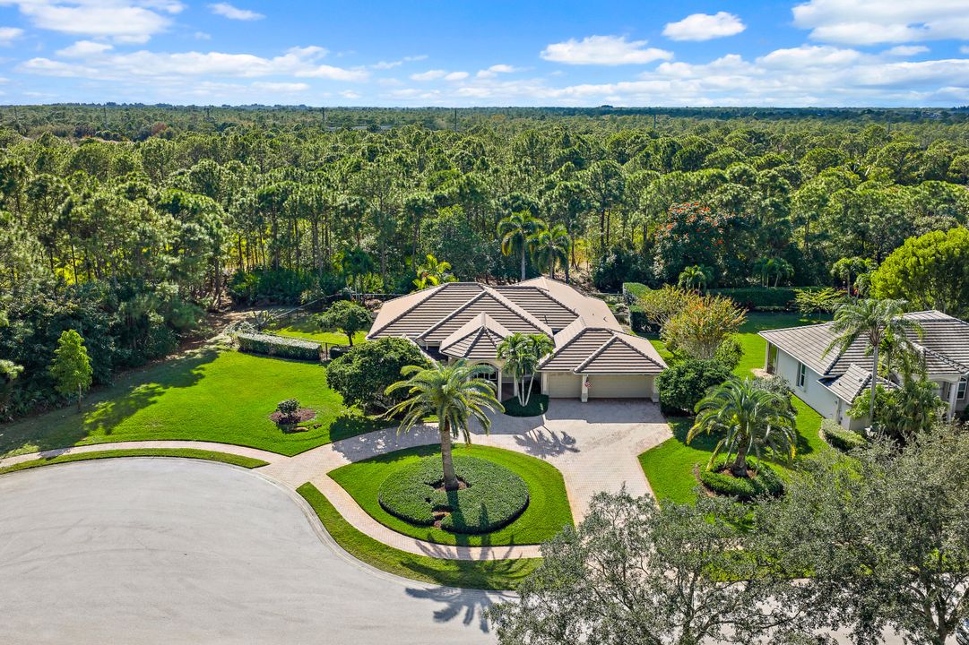 En Venta: $925,000 (5 camas, 3 baños, 2824 Pies cuadrados)