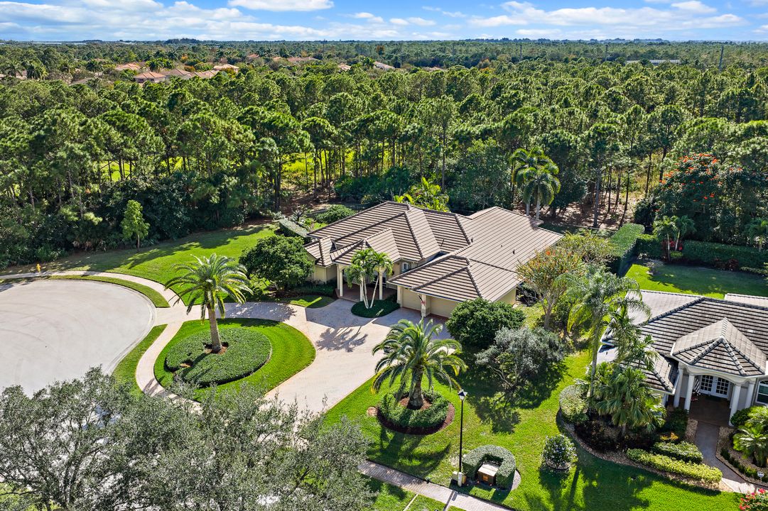 En Venta: $925,000 (5 camas, 3 baños, 2824 Pies cuadrados)