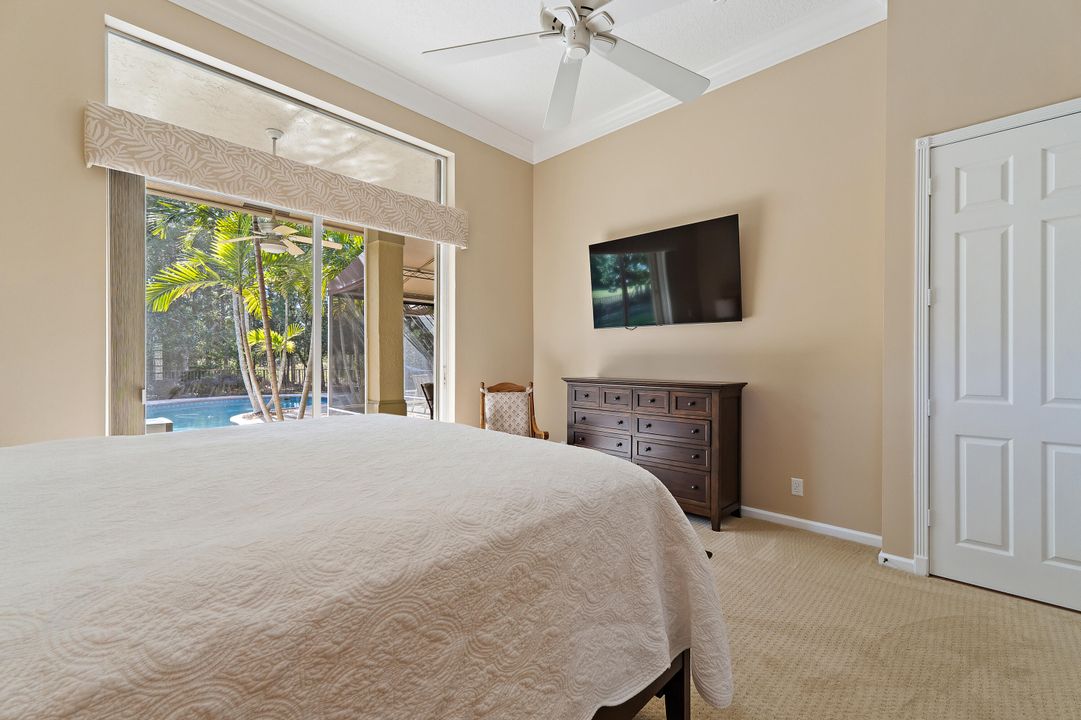 En Venta: $925,000 (5 camas, 3 baños, 2824 Pies cuadrados)