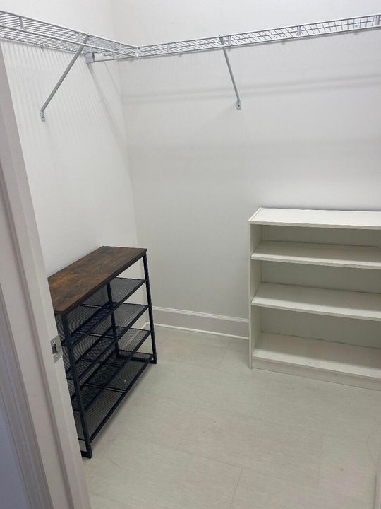 For Rent: $2,980 (2 beds, 2 baths, 1355 Square Feet)