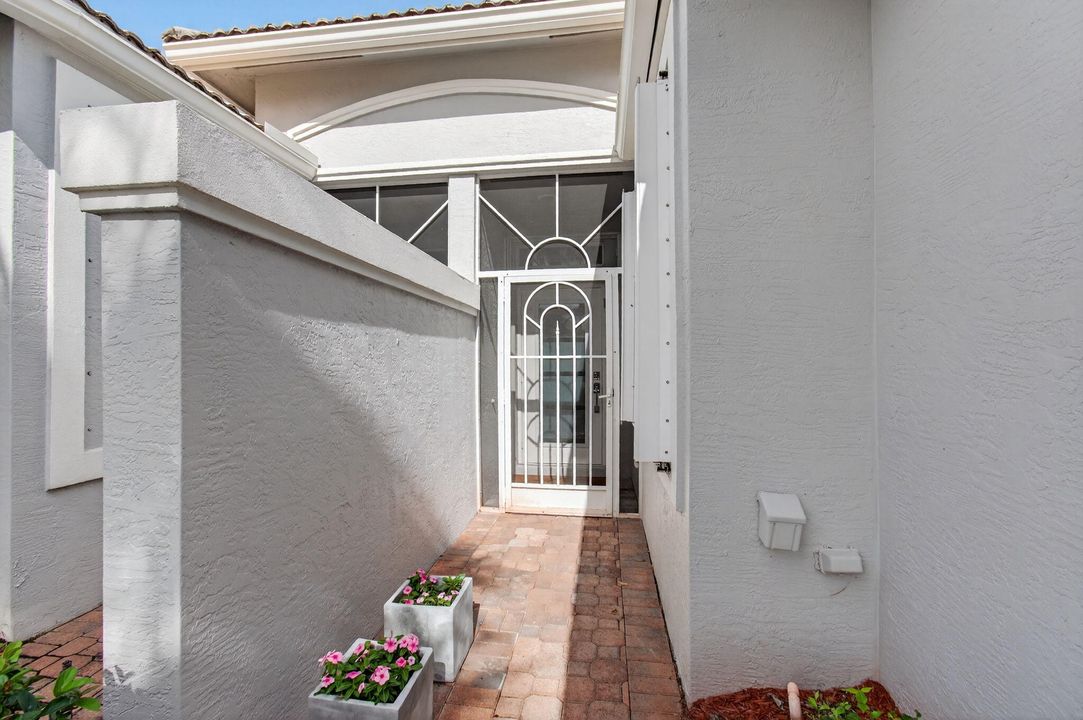 For Sale: $450,000 (3 beds, 2 baths, 1491 Square Feet)