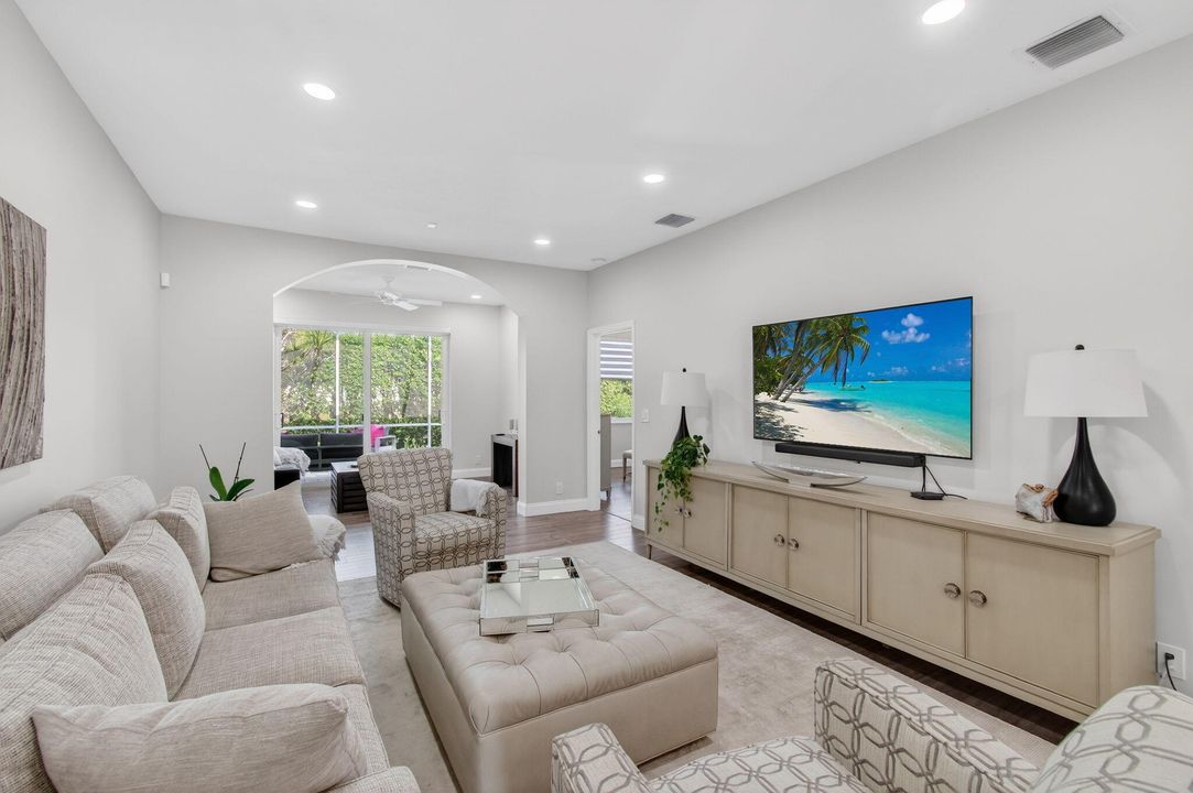 For Sale: $450,000 (3 beds, 2 baths, 1491 Square Feet)