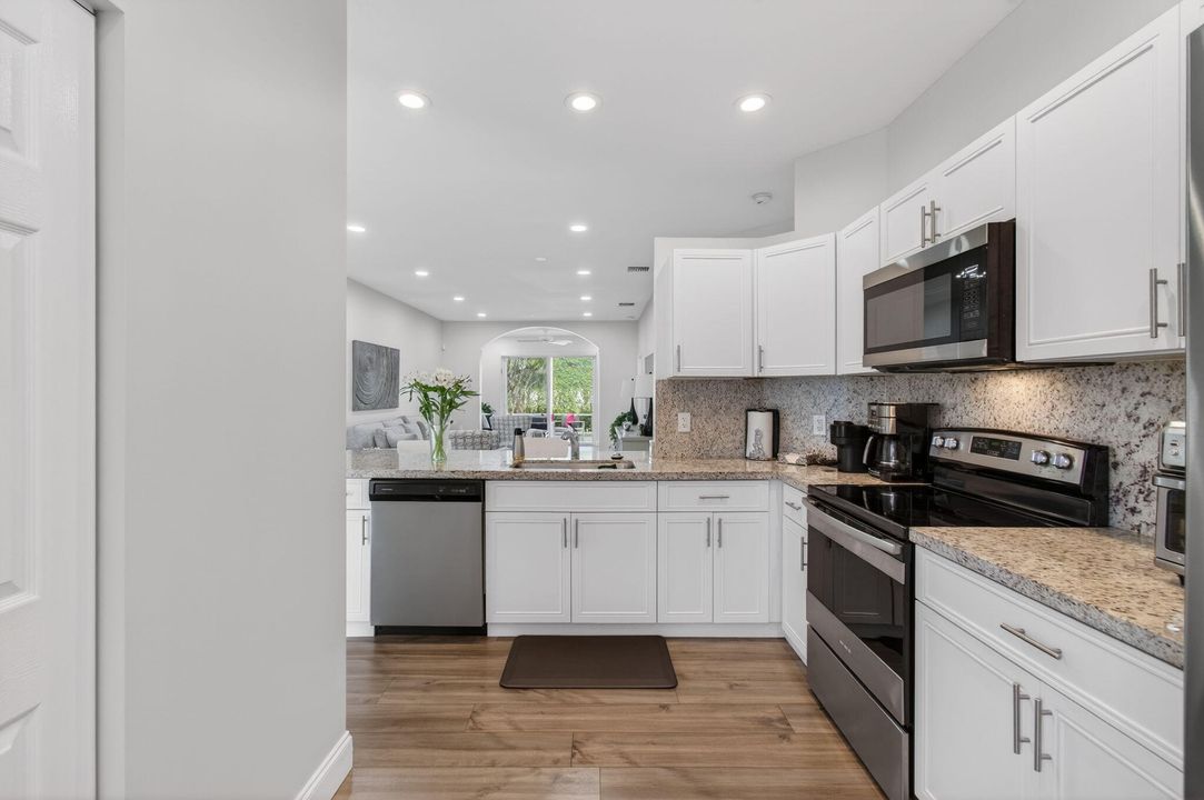 For Sale: $450,000 (3 beds, 2 baths, 1491 Square Feet)