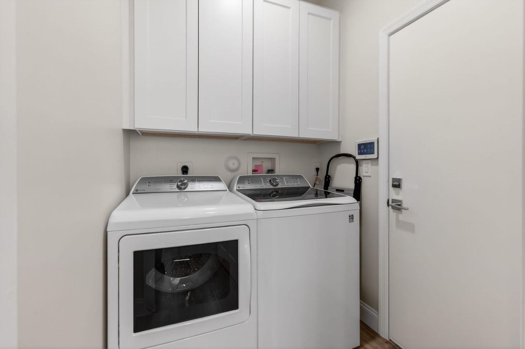 For Sale: $450,000 (3 beds, 2 baths, 1491 Square Feet)