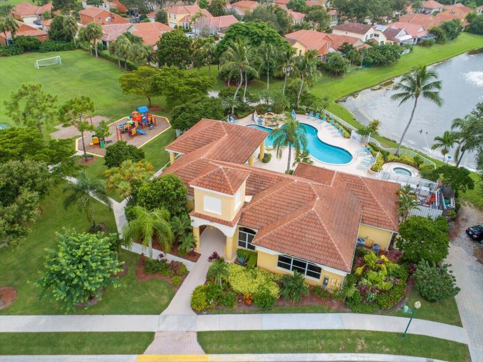 En Venta: $500,000 (4 camas, 2 baños, 1890 Pies cuadrados)