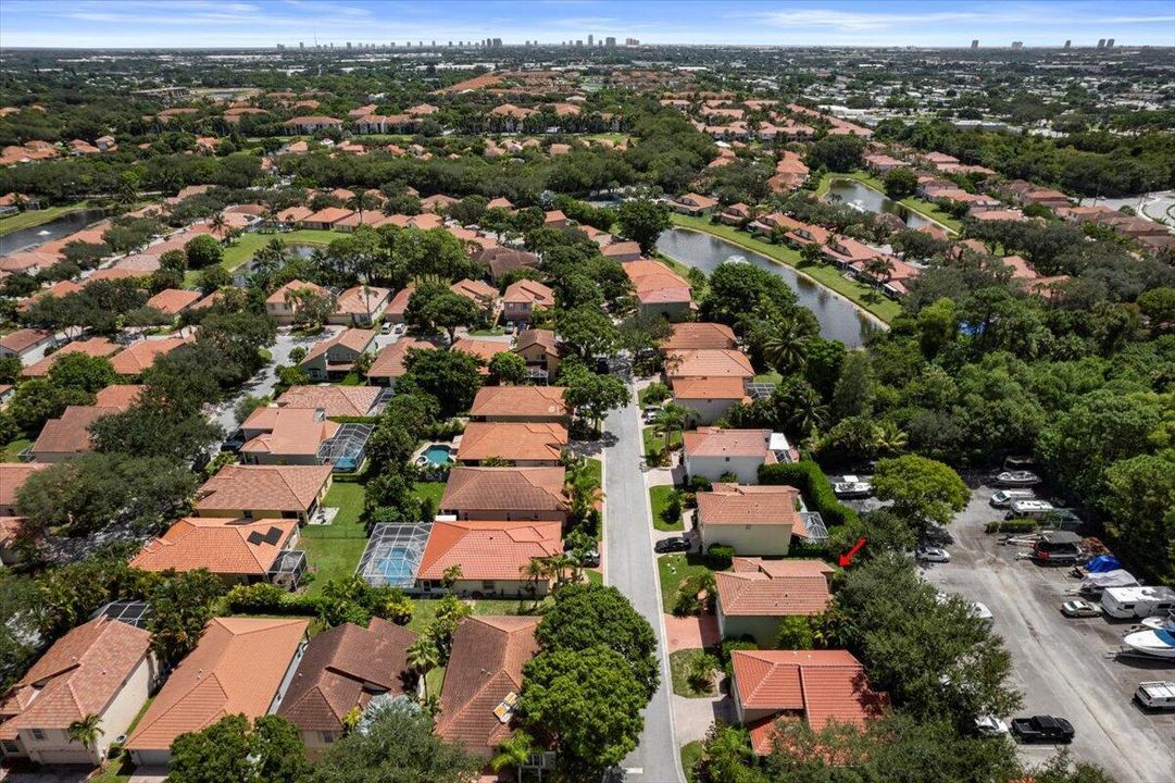 En Venta: $500,000 (4 camas, 2 baños, 1890 Pies cuadrados)