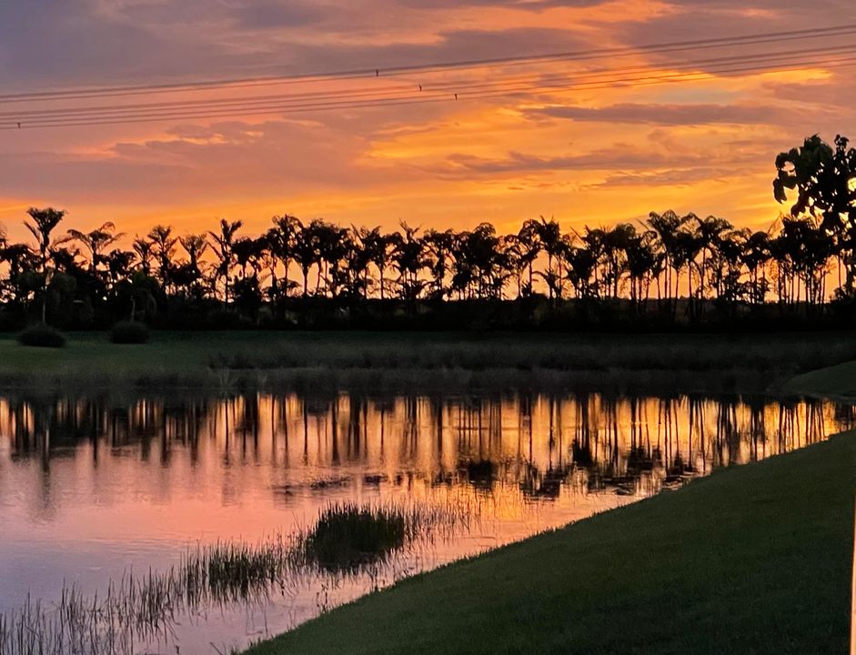 For Sale: $949,100 (4 beds, 3 baths, 2358 Square Feet)