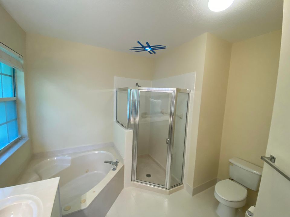 For Rent: $3,700 (4 beds, 3 baths, 1951 Square Feet)