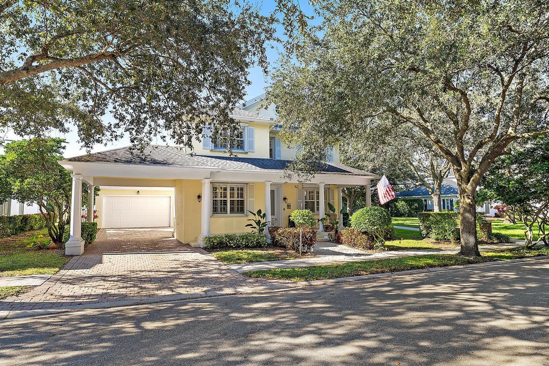 For Sale: $2,000,000 (5 beds, 3 baths, 3404 Square Feet)