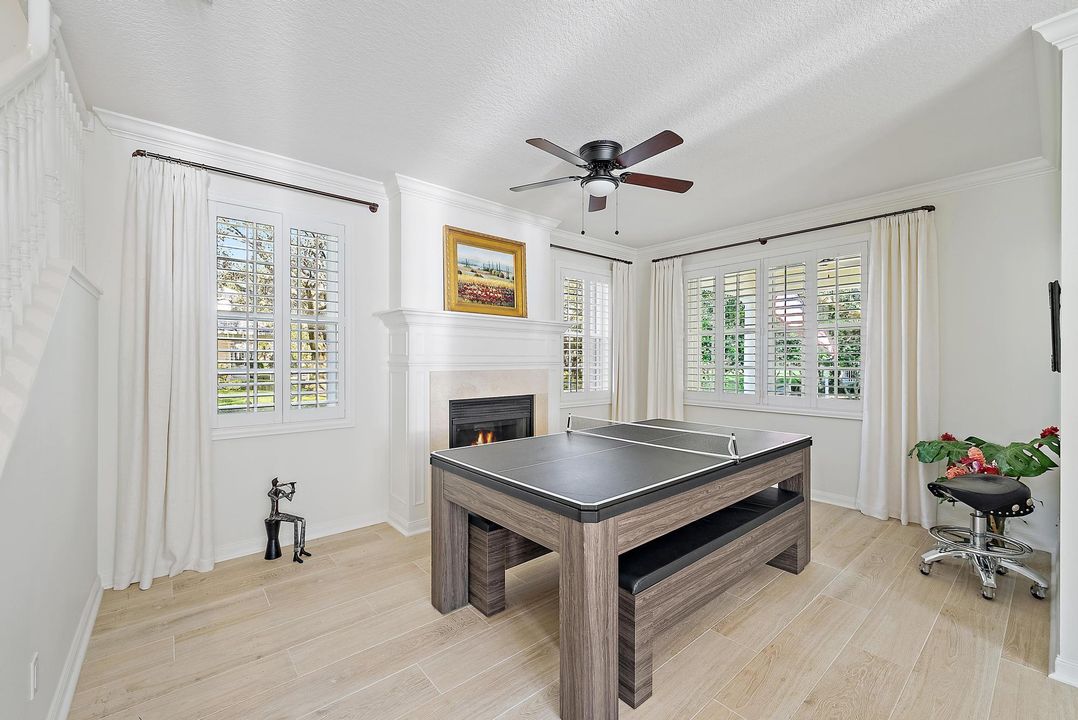 For Sale: $2,000,000 (5 beds, 3 baths, 3404 Square Feet)