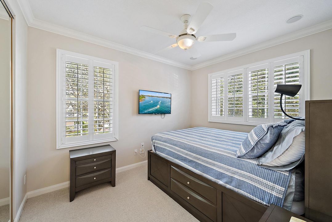 For Sale: $2,000,000 (5 beds, 3 baths, 3404 Square Feet)