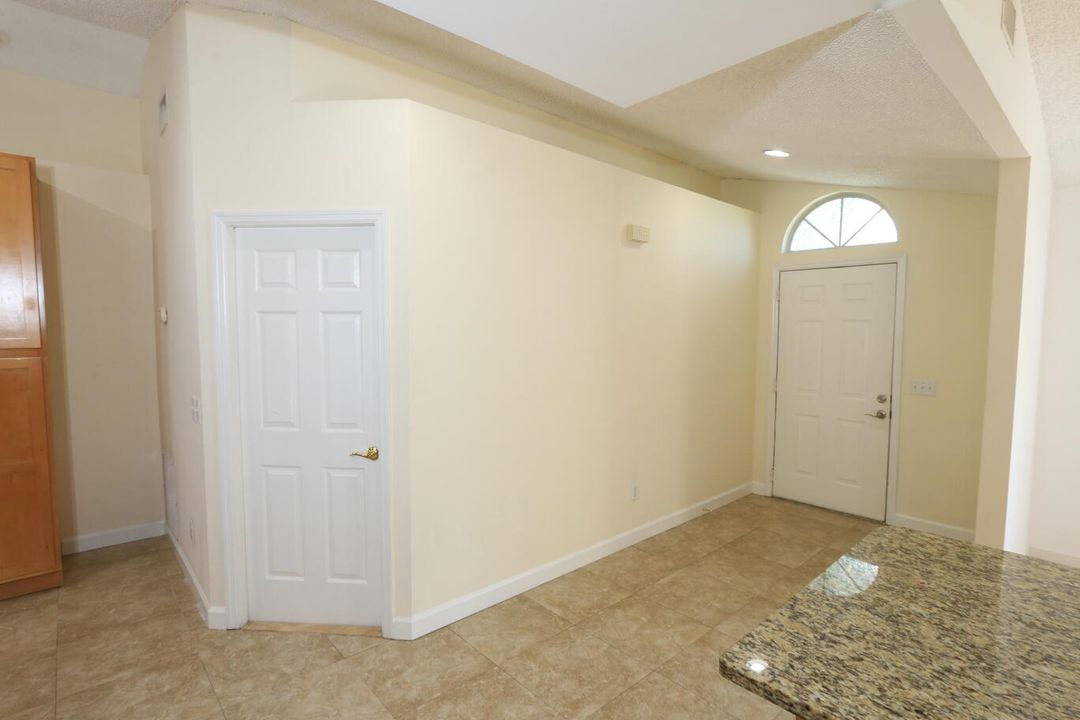 待售: $429,900 (3 贝兹, 2 浴室, 1717 平方英尺)