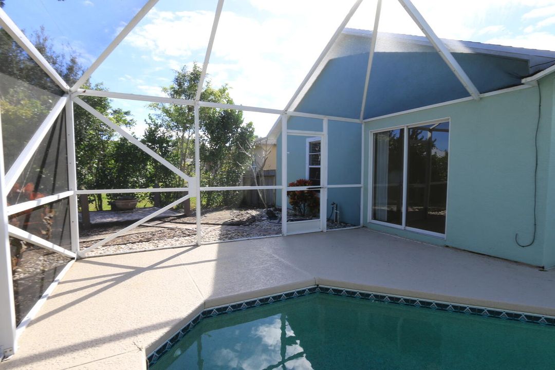 待售: $429,900 (3 贝兹, 2 浴室, 1717 平方英尺)