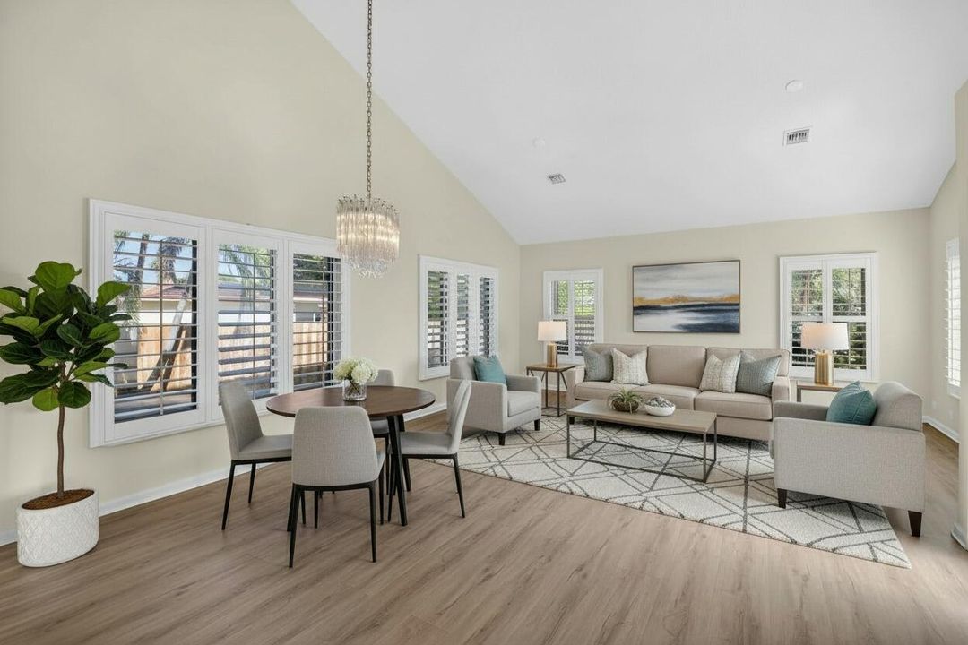 出租: $5,600 (3 贝兹, 2 浴室, 2152 平方英尺)