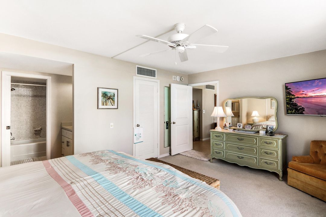 For Sale: $475,000 (2 beds, 2 baths, 1330 Square Feet)