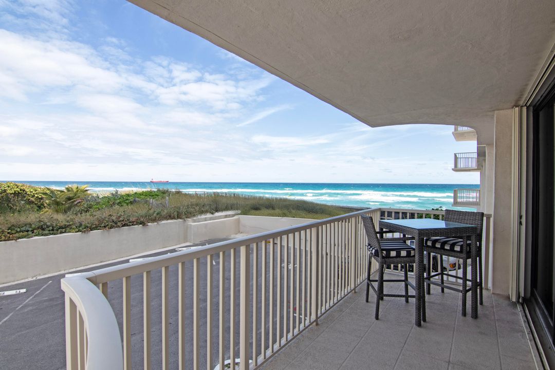 For Sale: $475,000 (2 beds, 2 baths, 1330 Square Feet)