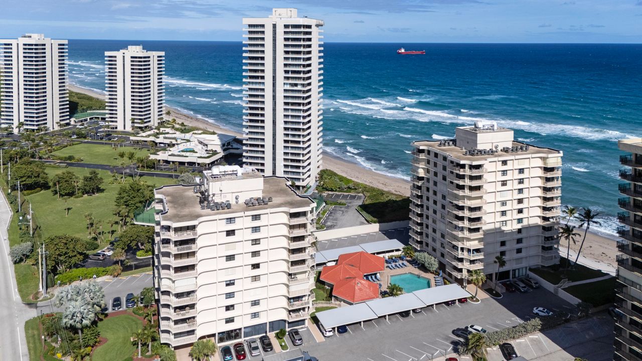 For Sale: $475,000 (2 beds, 2 baths, 1330 Square Feet)